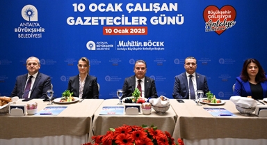 'Basın mensupları çalışma arkadaşımız’
