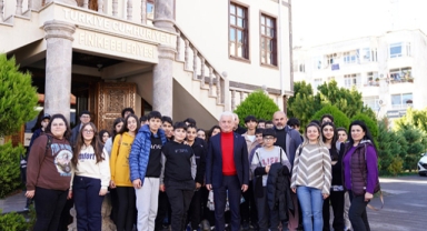 Deprem çocukları Finike’de ağırlandı