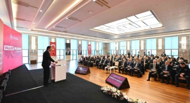 Cevdet Yılmaz valilerle bir arada