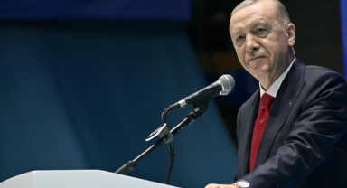Cumhurbaşkanı Erdoğan: Türkiye’ye silah doğrultanlar gömülecek