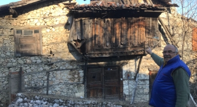 Düğmeli evler restorasyon ve anlaşmazlık kurbanı