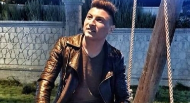 Genç sürücü kazada hayatını kaybetti