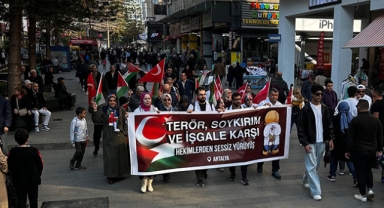 Hekimler: İsrail’e baskıları arttırın!