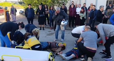 Kazada karşı şeride fırladılar
