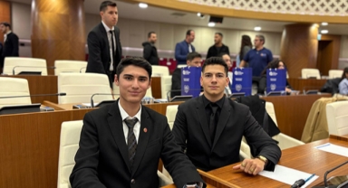Kemer Gençlik Meclisi Başkanı, Büyükşehir'de Divan Başkanı oldu