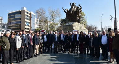Mumcu, mücadelemizde yaşıyor