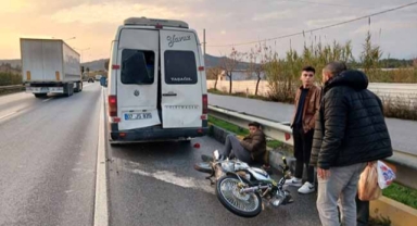 Ne ehliyeti, ne kaskı var!