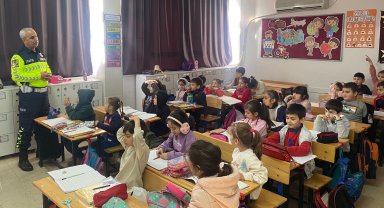 Öğrencilere trafik eğitimi