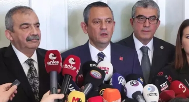 Özgür Özel, DEM Parti heyetini kabul etti