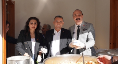 Şenlikte piyaz ikramı