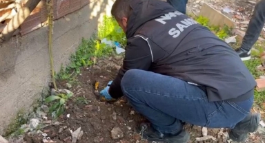Toprağa gömülü uyuşturucu ele geçirdi
