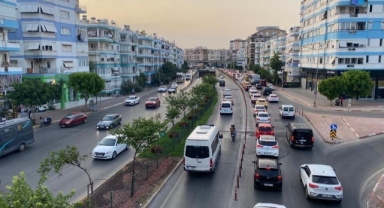 Antalya'da motorlu kara taşıtları sayısı arttı