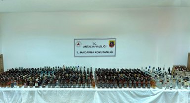 Döşemealtı'nda sahte alkol operasyonu
