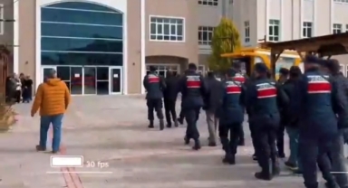 FETÖ'ye darbe: Operasyonlarda 45 şüpheli yakalandı
