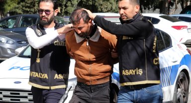 Husumetlisini 8 bıçak darbesiyle öldürdü