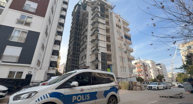İnşaatın 7'nci katından düşerek öldü