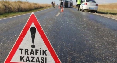 Kamyonet sürücüsü kazada yaralandı