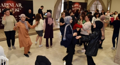 Kepezli kadınlar eğlenceye doydu