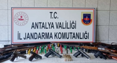 Kumluca'da ruhsatsız silah operasyonu