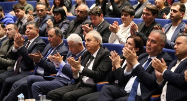 Kütüphanede lider buluşması