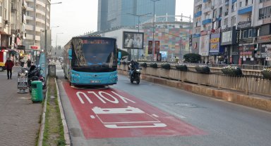 Otobüs şeridine park edenlere ceza