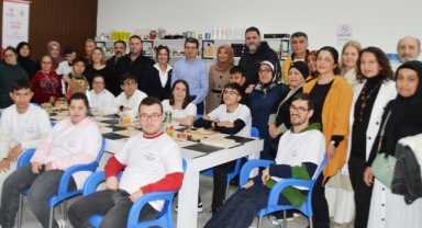 ‘Antalya'nın Gülen Yüzleri’