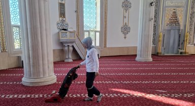 Ramazan öncesi camilerde temizlik