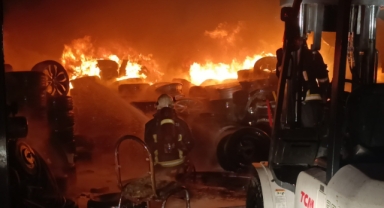 Sanayi sitesinde korkutan yangın