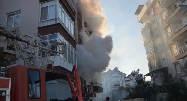 Serik'te korkutan yangın