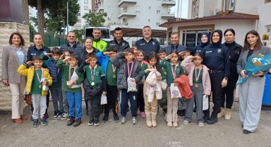 Turnuvada dereceye giren öğrenciler ödüllendirildi