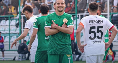 6 gollü zafer