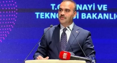 Bakan Kacır: Antarktika'da gözlem istasyonu kuruldu