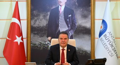 Başkan Böcek'in 8 Mart mesajı