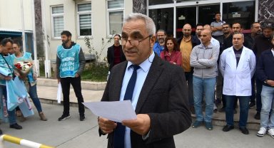 Darbedilen doktorun meslektaşları iş bıraktı