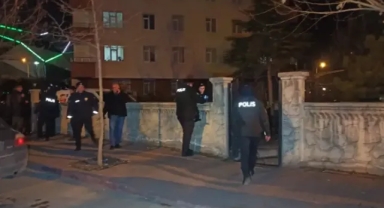 Eski eşini ve dini nikahlı kocasını vurdu