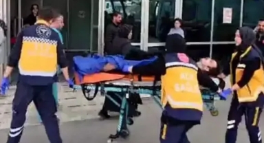 Evinde karşılaştığı kişi ve eşini bıçakladı