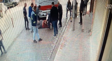 Halk otobüsünün altında kaldı