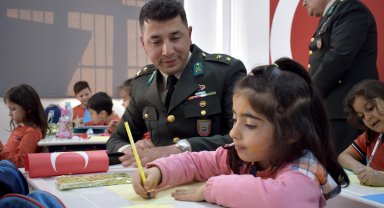 'İlk Mektubum Mehmetçiğe'