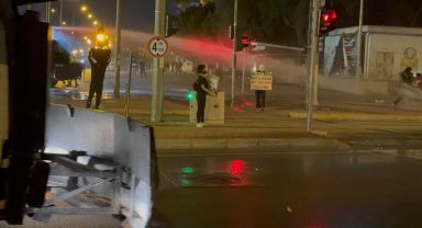 'İmamoğlu' protestosunda  TOMA'lı müdahale