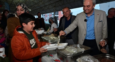 Kocagöz’den komşularına iftarda yemek servisi