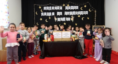 Minikler koli hazırladı
