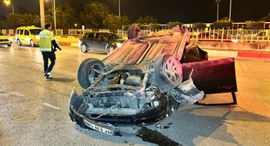 Otomobil takla attı