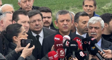 Özgür Özel, İmamoğlu’nu cezaevinde ziyaret etti