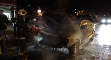 Seyir halinde yanan otomobil söndürüldü