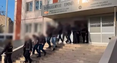 Sınavlarda usulsüzlük operasyonu: 26 tutuklama