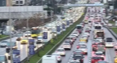 TÜİK: 2023'te araçlar 348 milyar km yol katetti