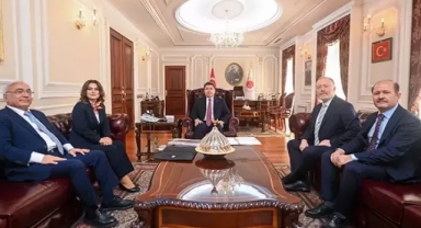 Bakan Tunç, DEM Parti heyeti ile görüştü