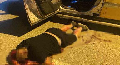 Bıçaklı kavgada kan döküldü