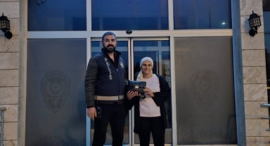 Çanta sahibine ulaştırıldı