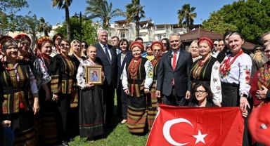 Dostluk çınarı toprağa kavuştu 
